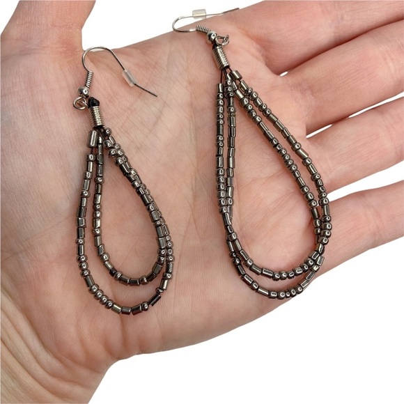 Gunmetal Gray Seed Beaded Multi Stranded Knotted Necklace & Earrings Set - Picture 6 of 6